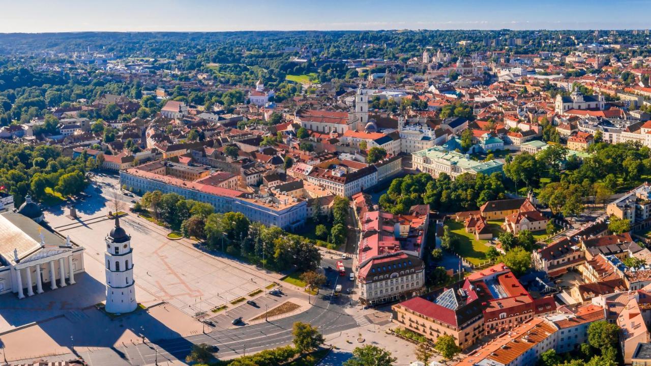 Grand Hotel Vilnius, Curio Collection By Hilton Extérieur photo